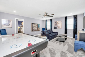 Fantastic 7 Bed 6bath Home With Private Pool & spa